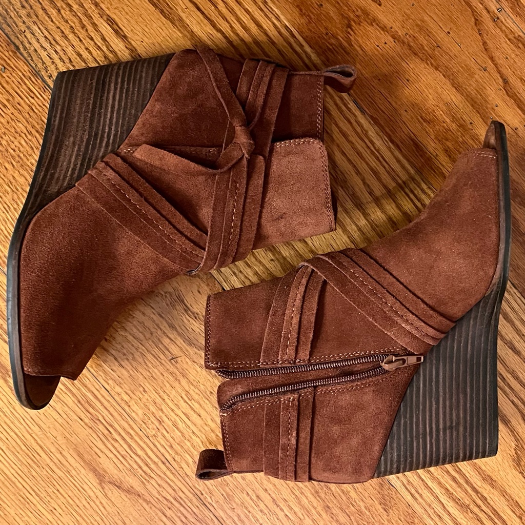 Lucky Brand Booties Brown